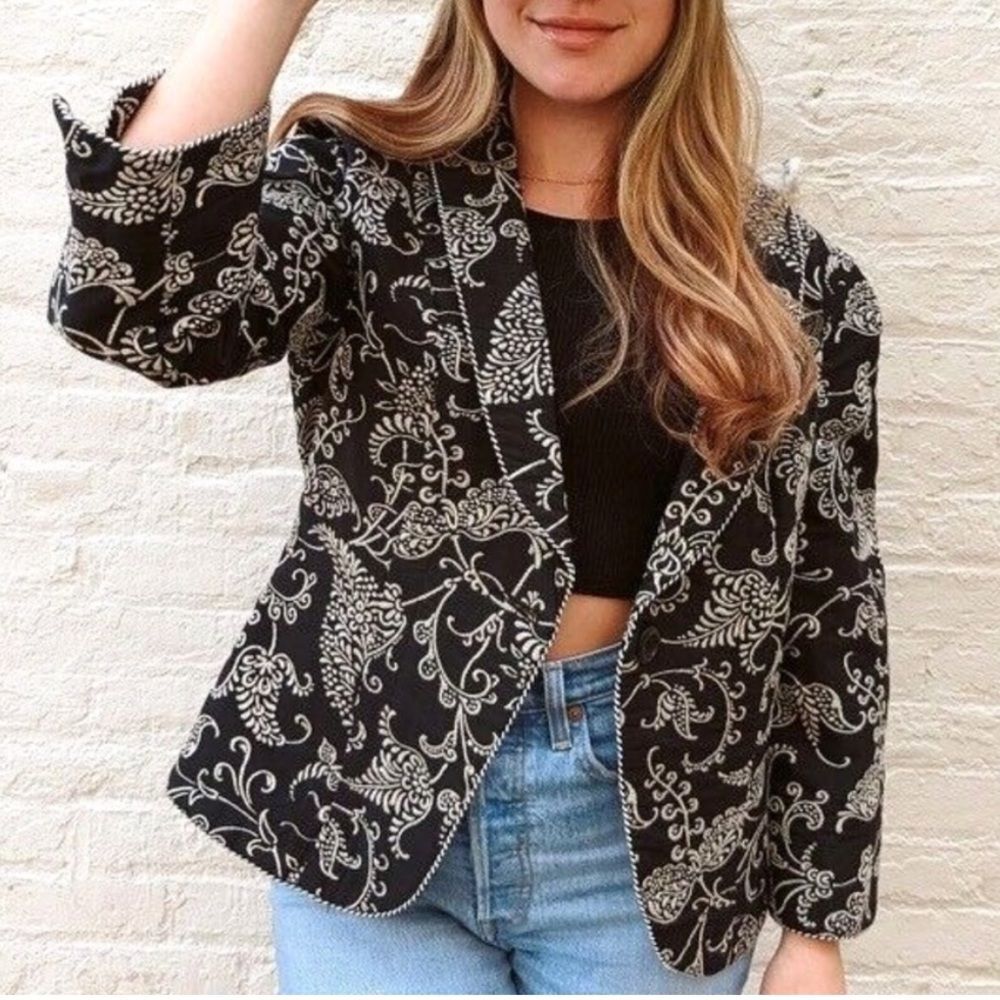 CAbi Eliza Brocade Tapestry Blazer Jacket Black/Cream Size 2 (XS)